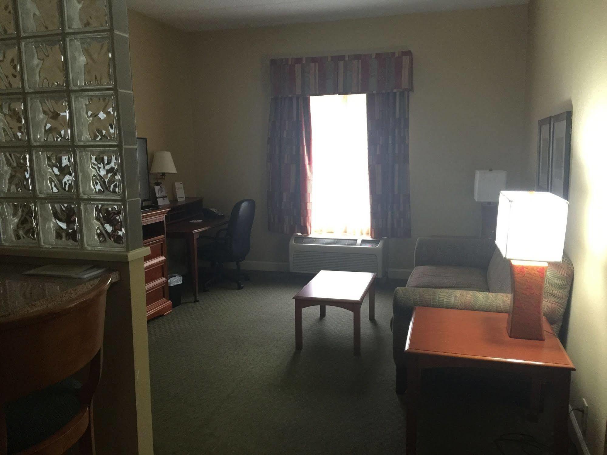 Holiday Inn Express Hotel & Suites Conover - Hickory Area By Ihg Экстерьер фото